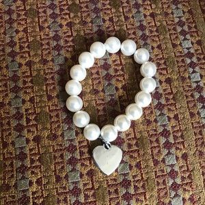 Perfect Valentines Gift -. faux pearl bracket. Expandable